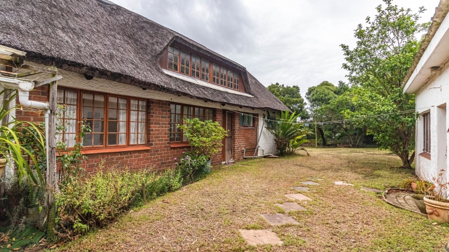 4 Bedroom Property for Sale in Bonza Bay Eastern Cape